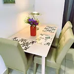 Klcc View 1Br Cozy Suite With Balcony Trion Kl