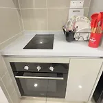 Klcc View 1Br Cozy Suite With Balcony Trion Kl