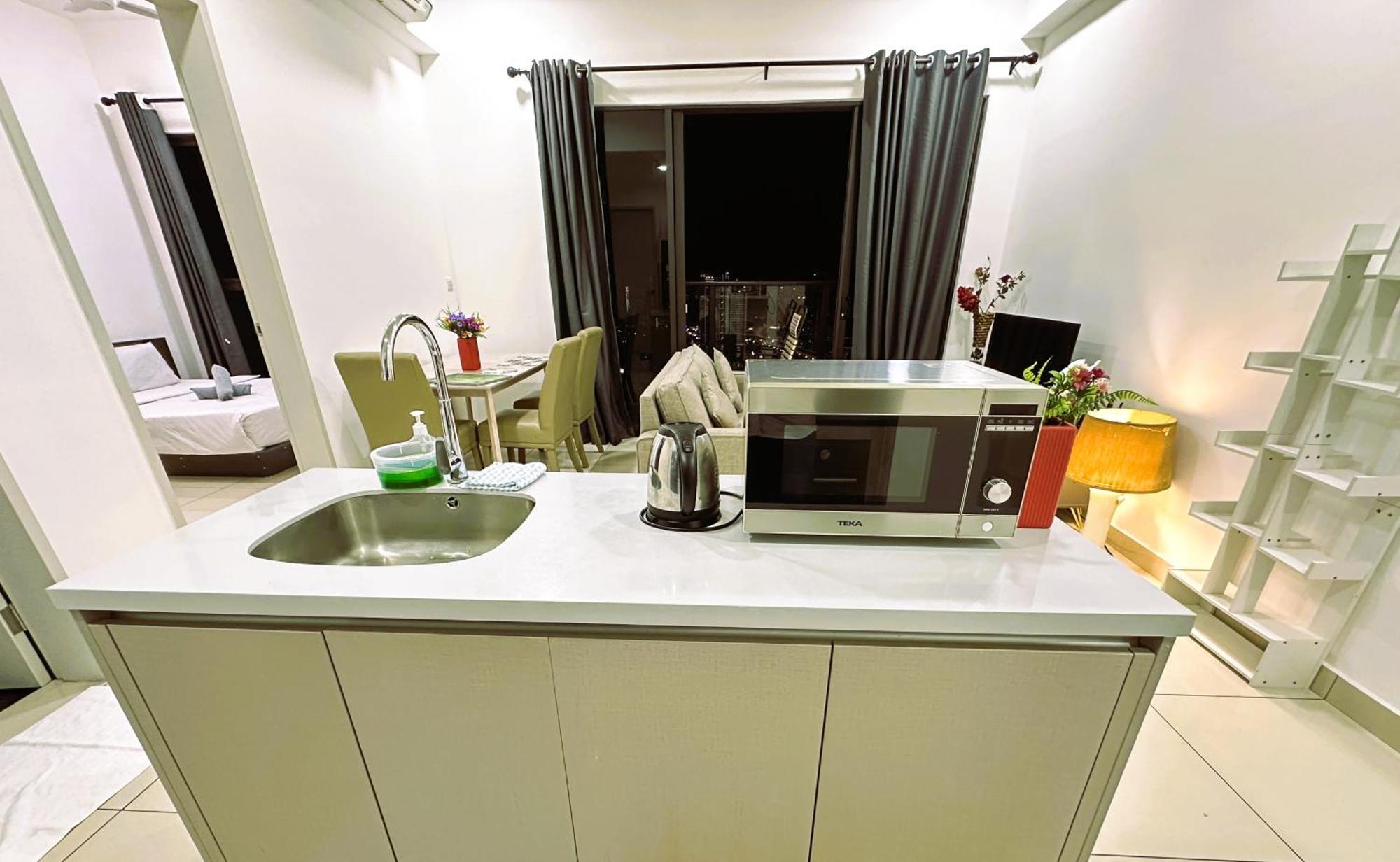 Klcc View 1br Cozy With Balcony Trion Kl