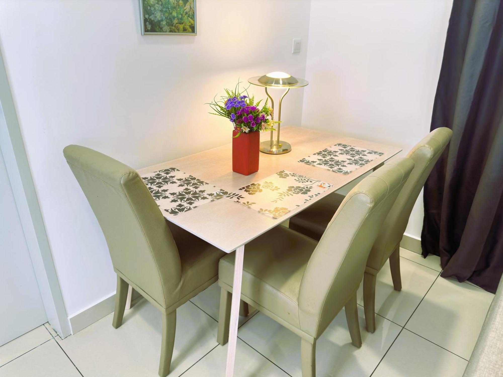 Klcc View 1br Cozy With Balcony Trion Kl *
